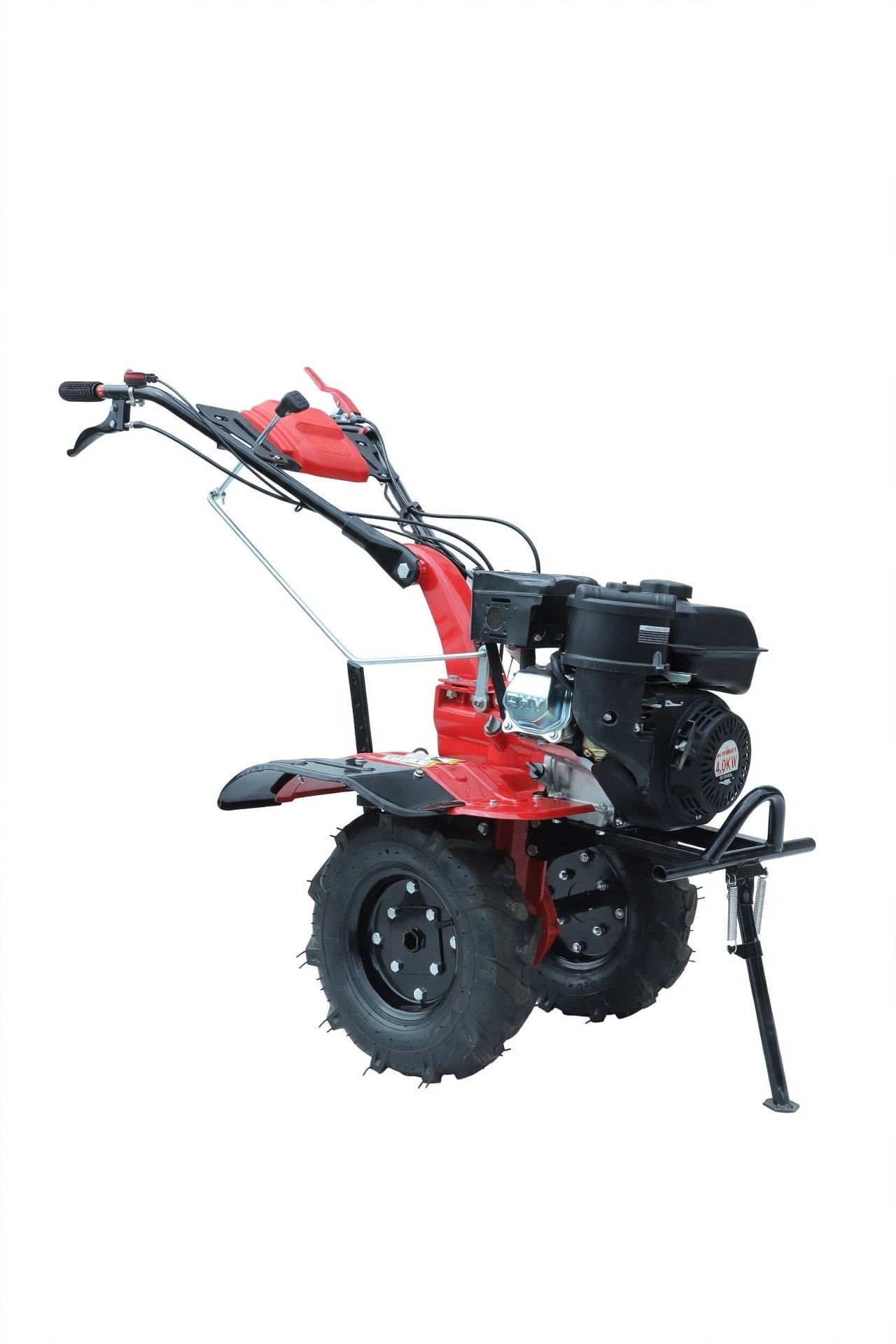 Compact Power, Bigger Yields — agricultural machinery in the field